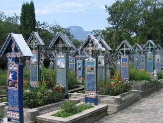 Cimetiere De Sapanta Săpanța Roumanie Tombes Sepultures Dans Les Cimetieres Et Autres Lieux Cimetiere De Sapanta Săpanța Roumanie Tombes Sepultures Dans Les Cimetieres Et Autres Lieux
